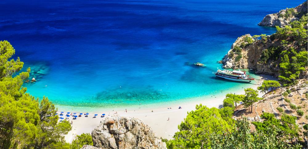 Karpathos: horská dedina Olympos, pláž Apella a tradície Dodekanéz
