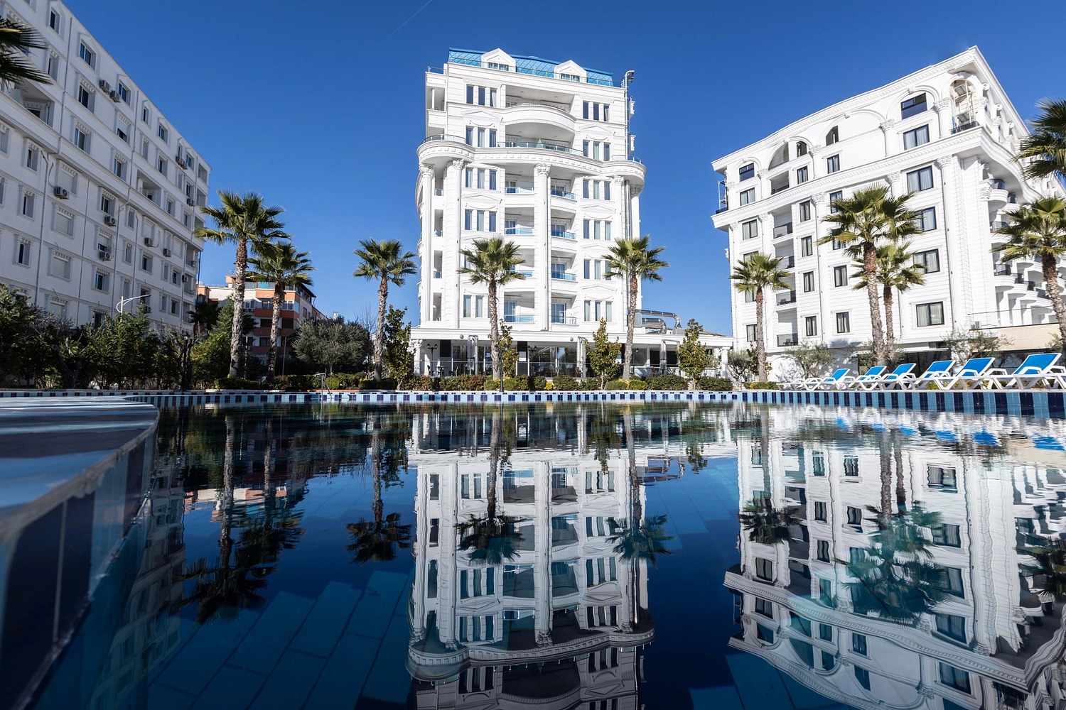 Fafa Aqua Blue Resort