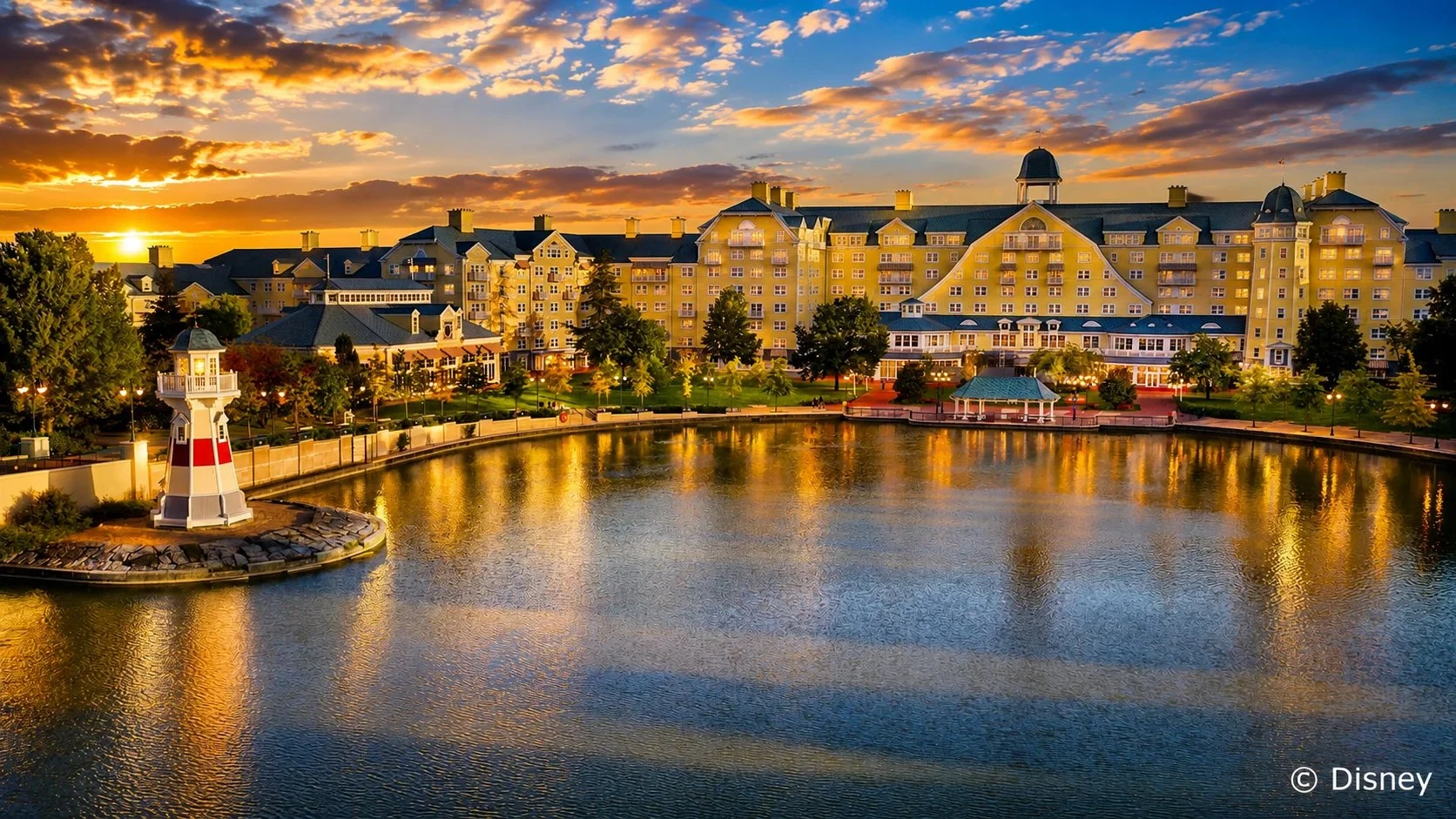 Disney Newport Bay Club + vstupenky do Disneyland Paris