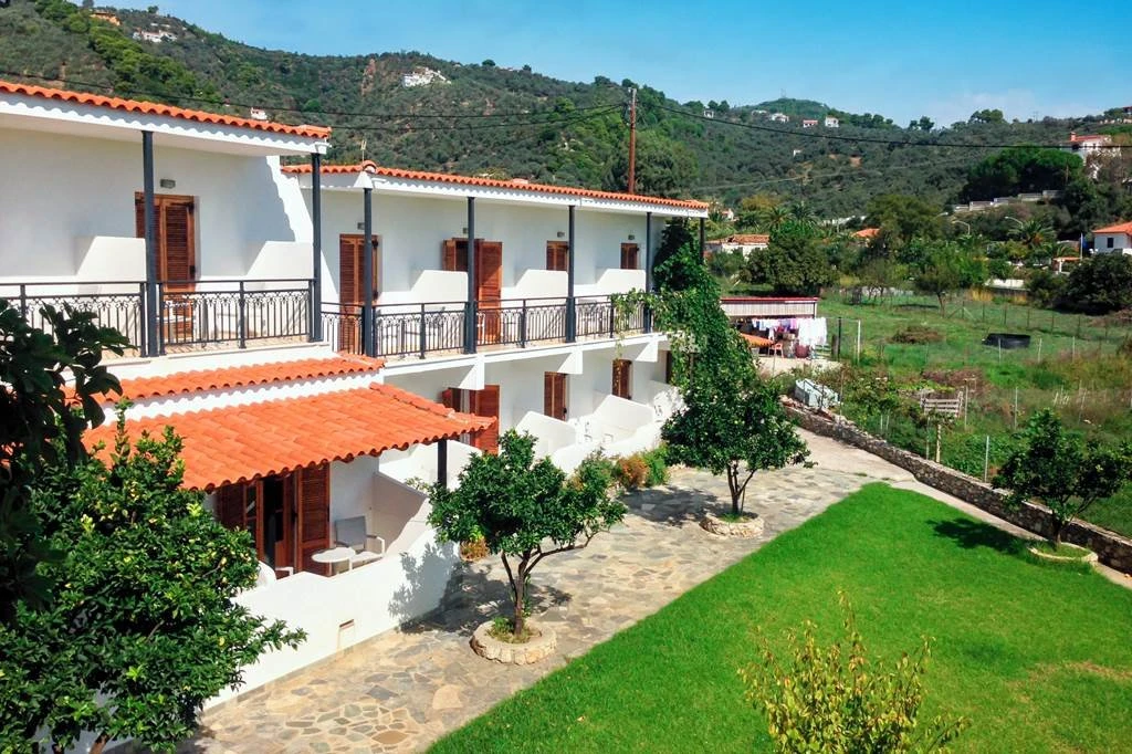Vontzos Hotel