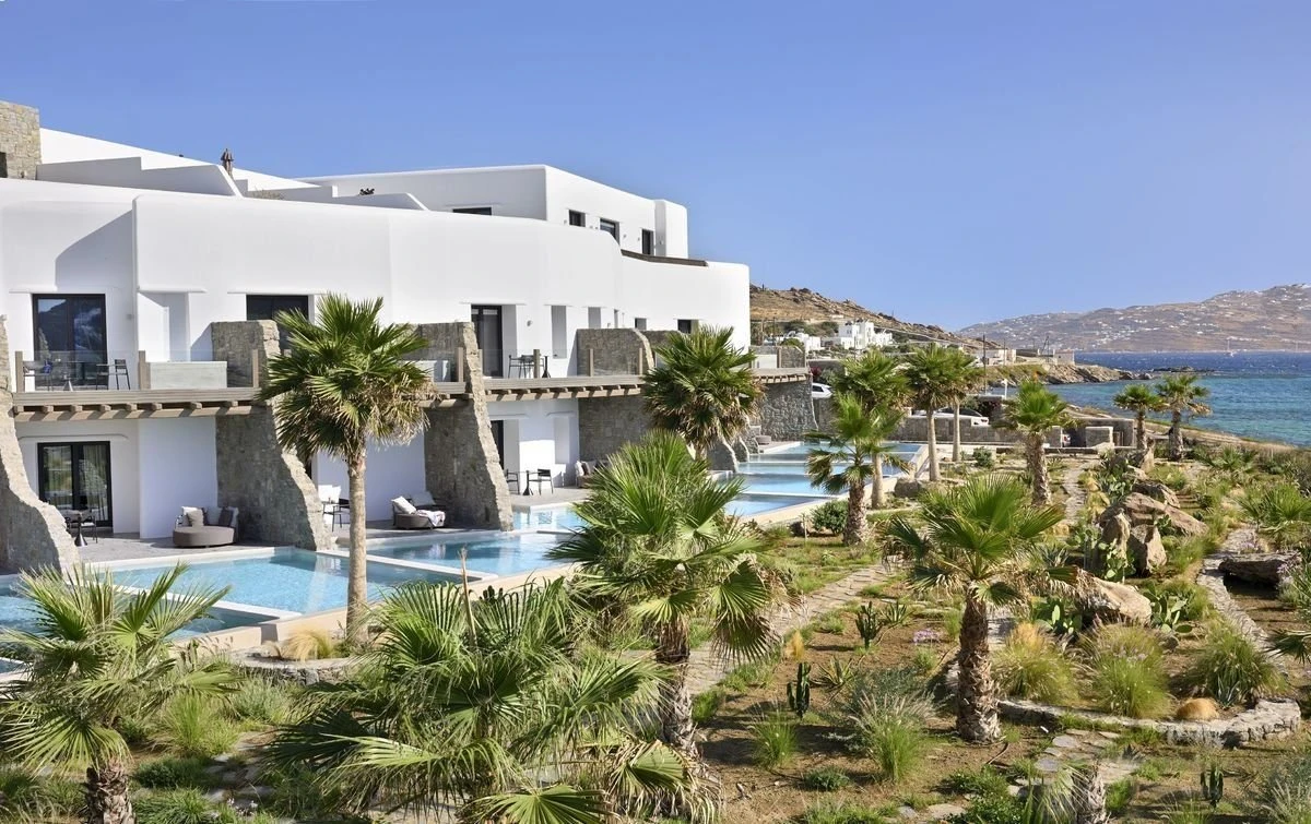 Aeonic Suites & Spa
