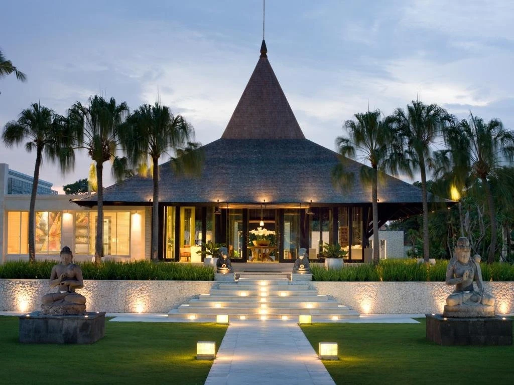 The Royal Santrian