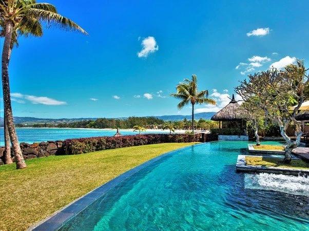 Shanti Maurice Resort & Spa