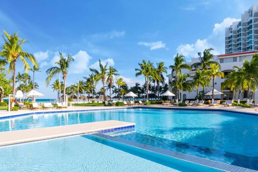 Beachscape Kin Ha Villas & Suites