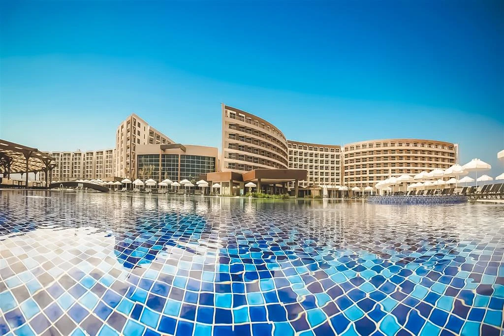 Elexus Resort & Spa