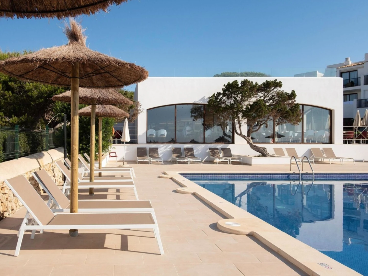 ALUA SUITES LAS ROCAS