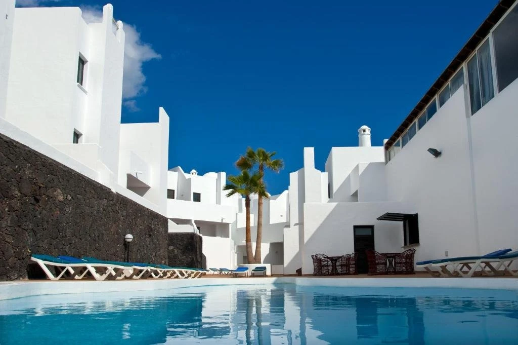 Tabaiba Apartments