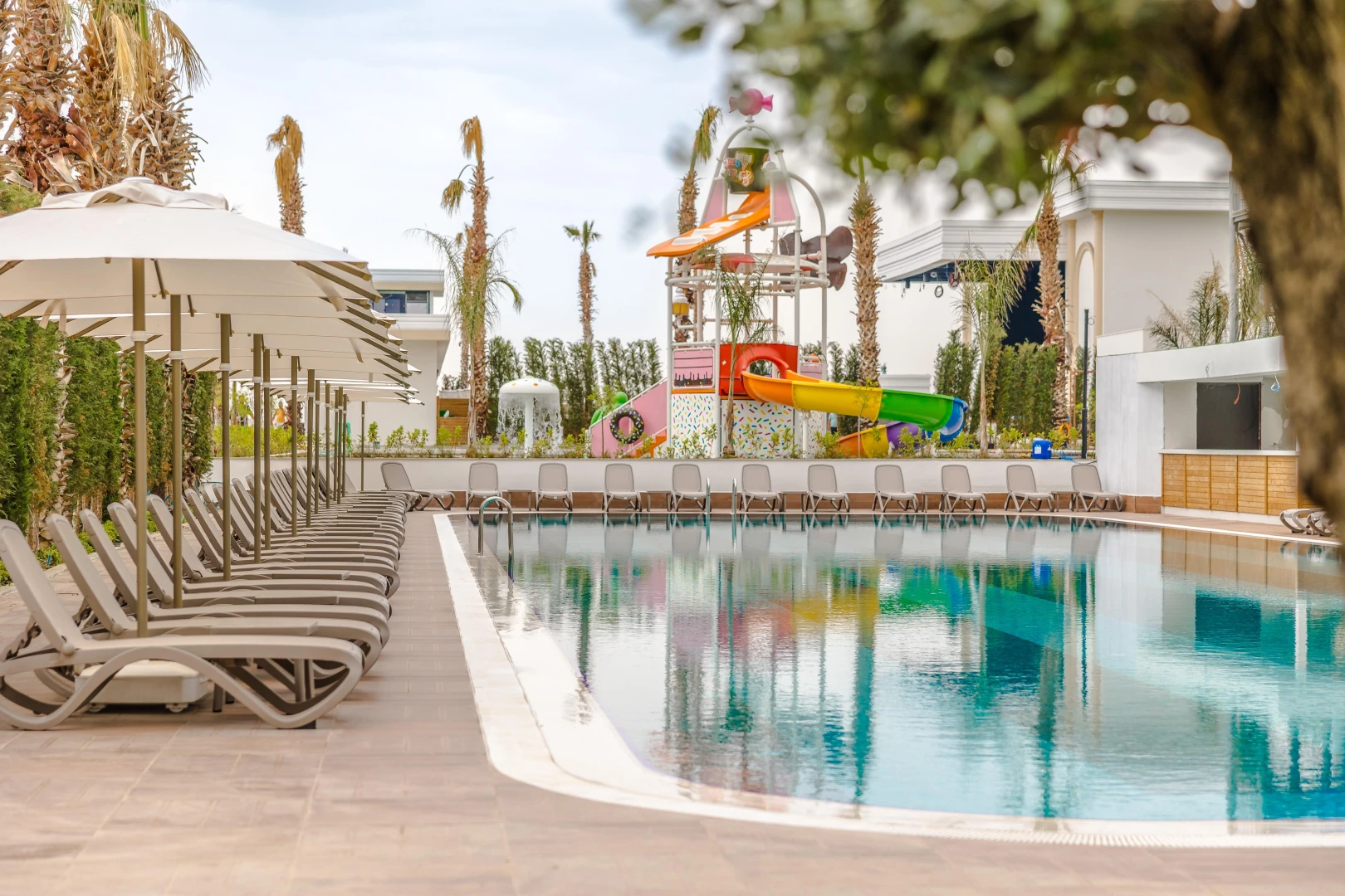 Serenity Queen Hotel